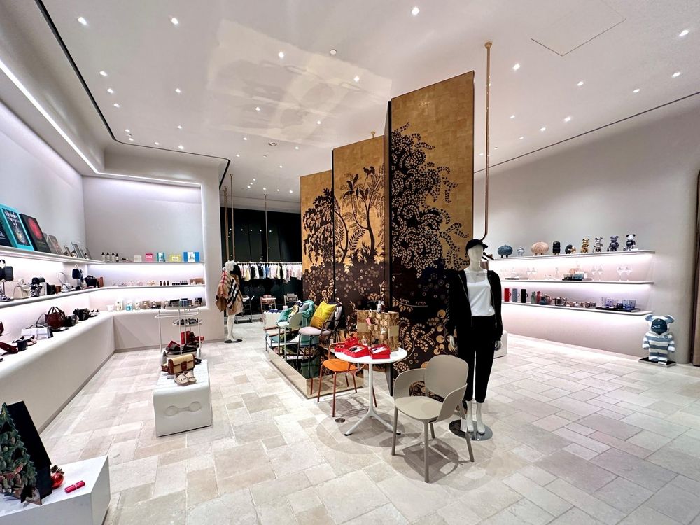 微風精品線上開實體店了！Hermès、香奈兒、VEJA 小白鞋直接試穿帶走！-2