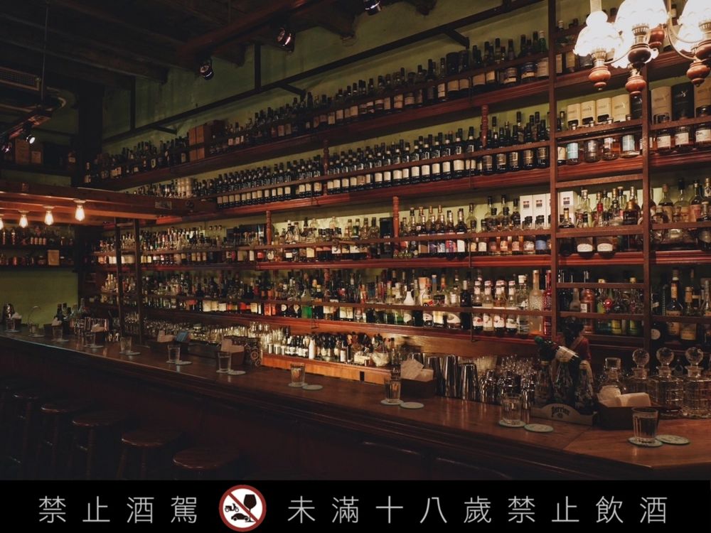 NO COFFEE和台南爆紅酒吧T.C.R.C聯名了！限定「耶加雪菲鐵觀音、芭樂威士忌」調酒只有這4天喝得到！-5