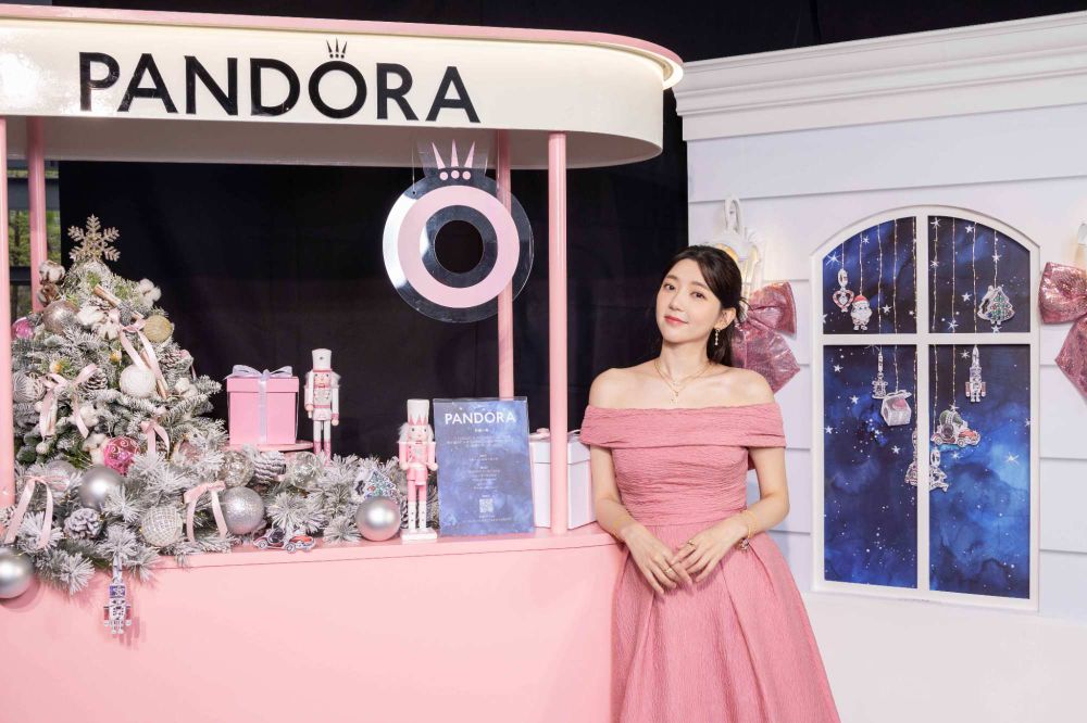 PANDORA聖誕小屋在這！聖誕老人、旋轉木馬吊飾、流星戒指8大聖誕必買商品一次看！-7