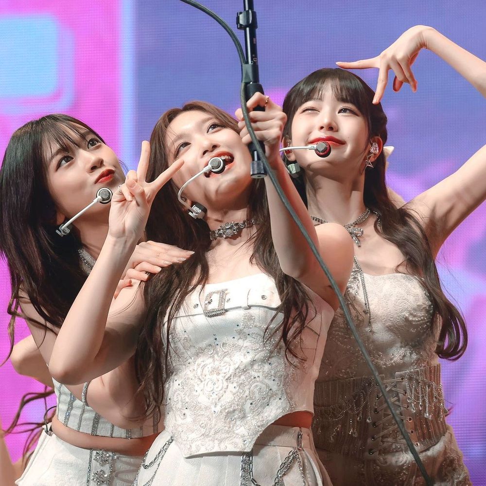 韓網熱議5組最受喜歡的女團百慕達Line！始祖是少女時代，IVE神顏值合體太養眼！-4