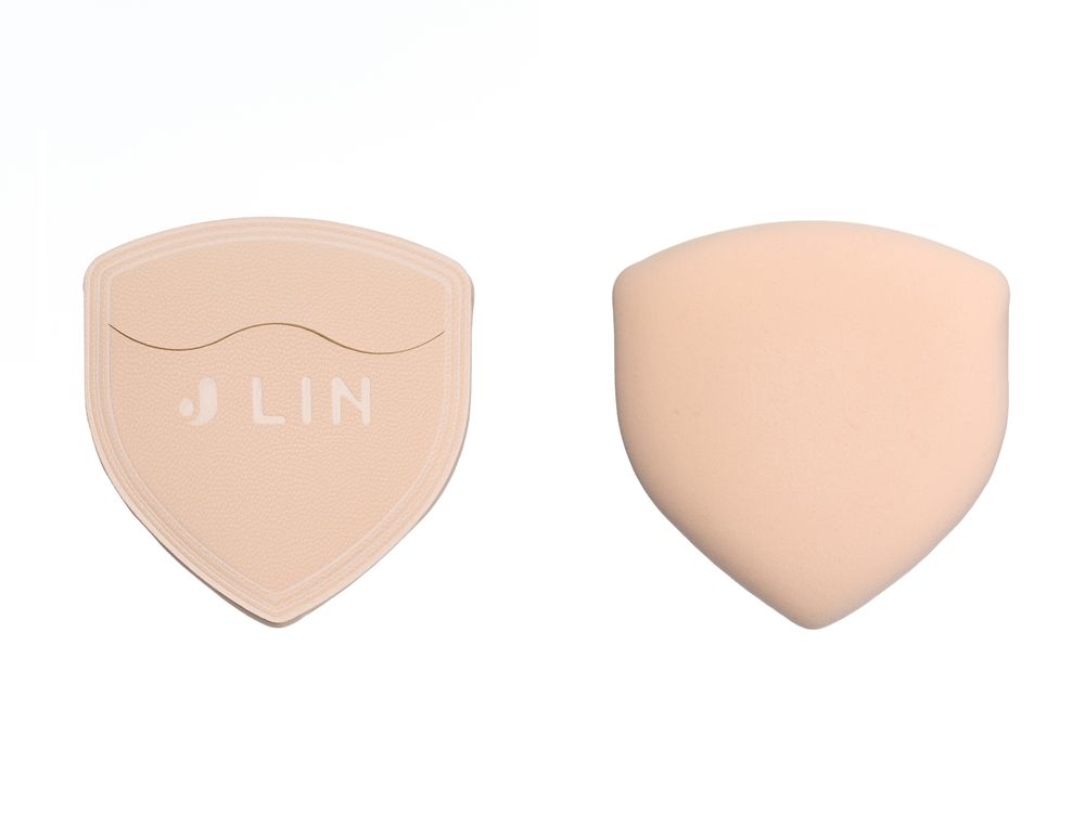 Threads話題彩妝工具上架！J-LIN超強「吸油火山石」，一滾油光消失、還不會破壞底妝！-16