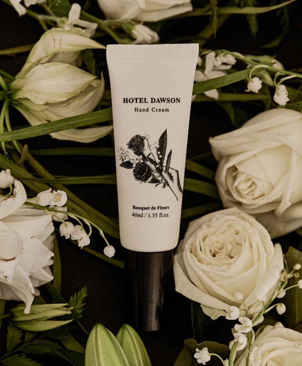 2025聖誕新年禮物推薦！全球瘋搶Jellycat兔子玩偶、酪梨吊飾這邊也買得到！-15