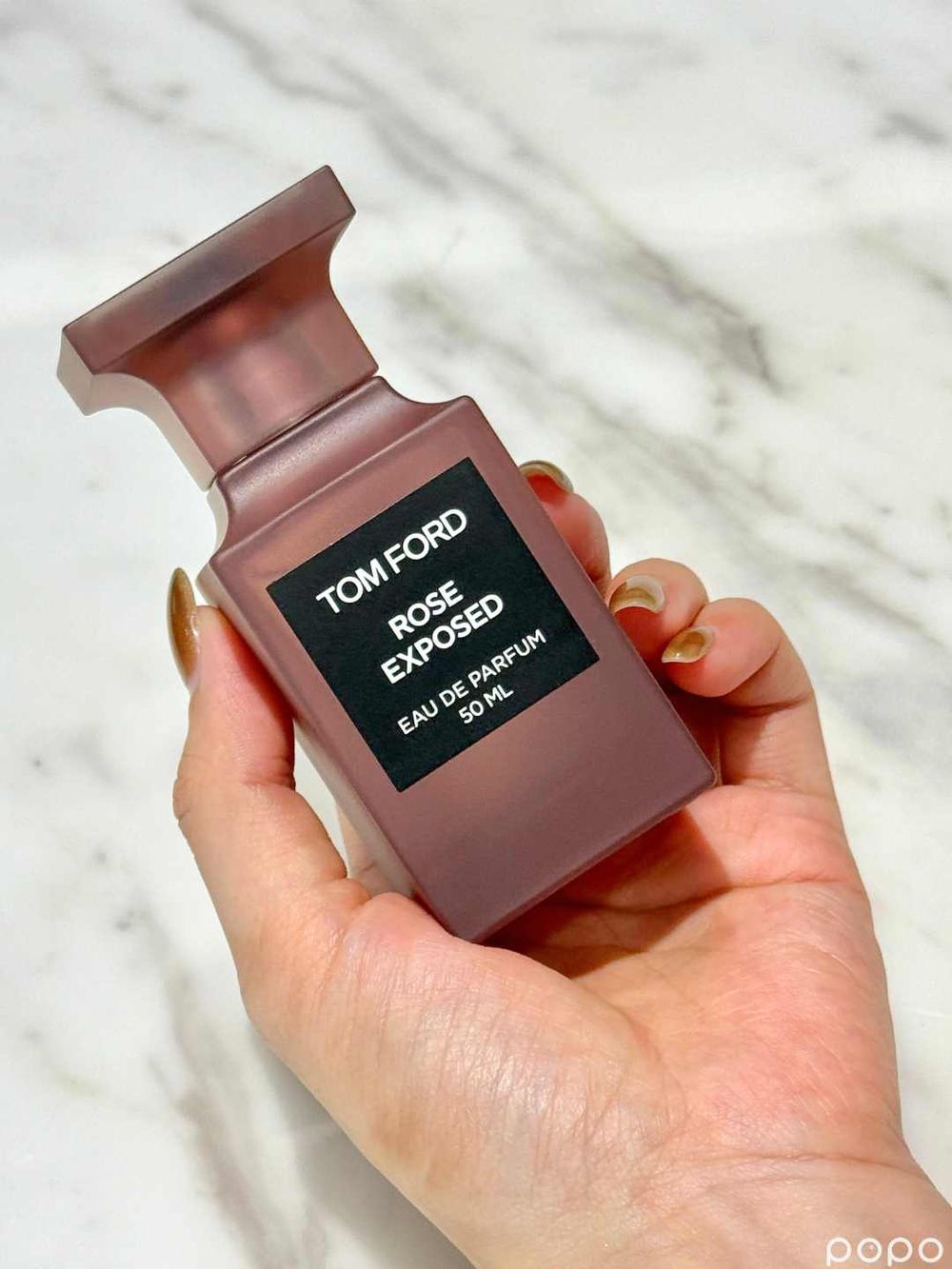 2025限定彩妝推薦！TOM FORD絕美「裸慾玫瑰系列」，雕花眼影盤、琉璃光唇露...散發濃濃女人味！-10