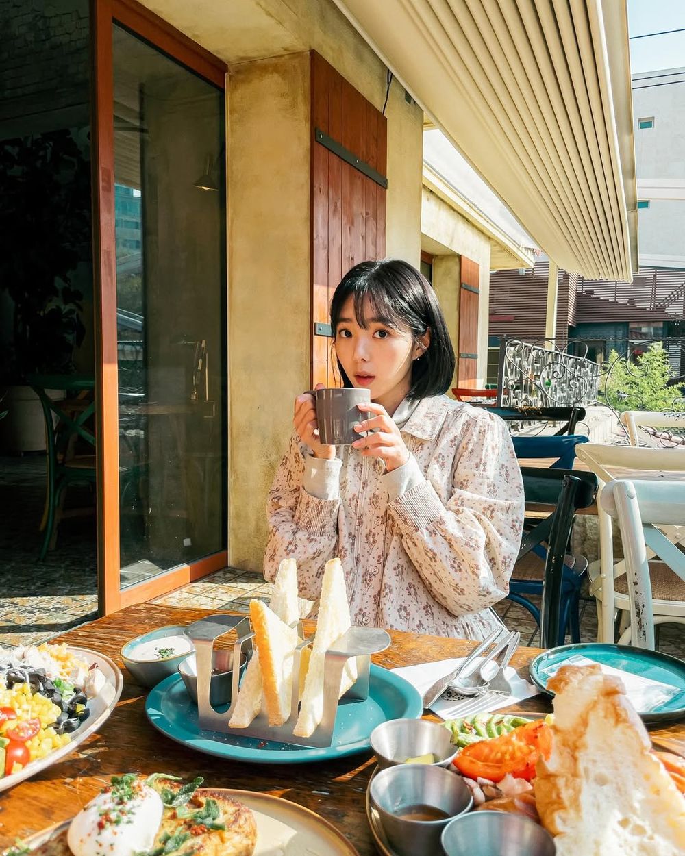 Netflix《現在撥打的電話》蔡秀彬「白兔系穿搭」美爆！無害感氛圍超斬男、跨年這樣穿！-6