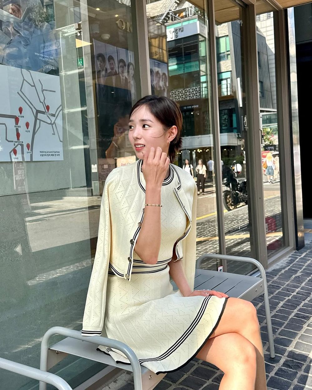 Netflix《現在撥打的電話》蔡秀彬「白兔系穿搭」美爆！無害感氛圍超斬男、跨年這樣穿！-7