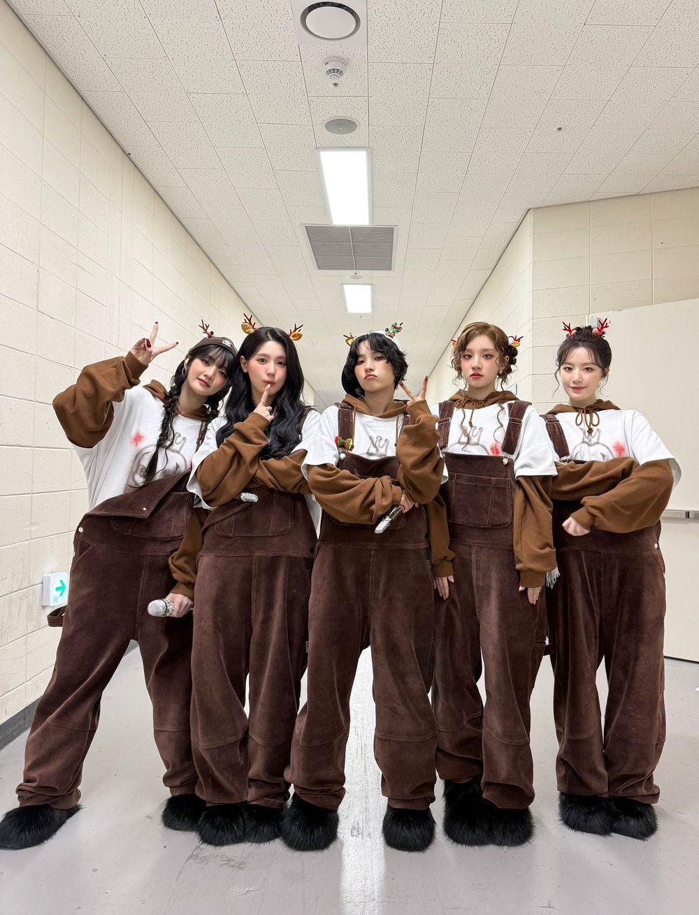 韓網熱議開麥實力超強的韓團年末舞台！(G)I-DLE演出炸裂全場，Stray Kids開麥率百分百！-6