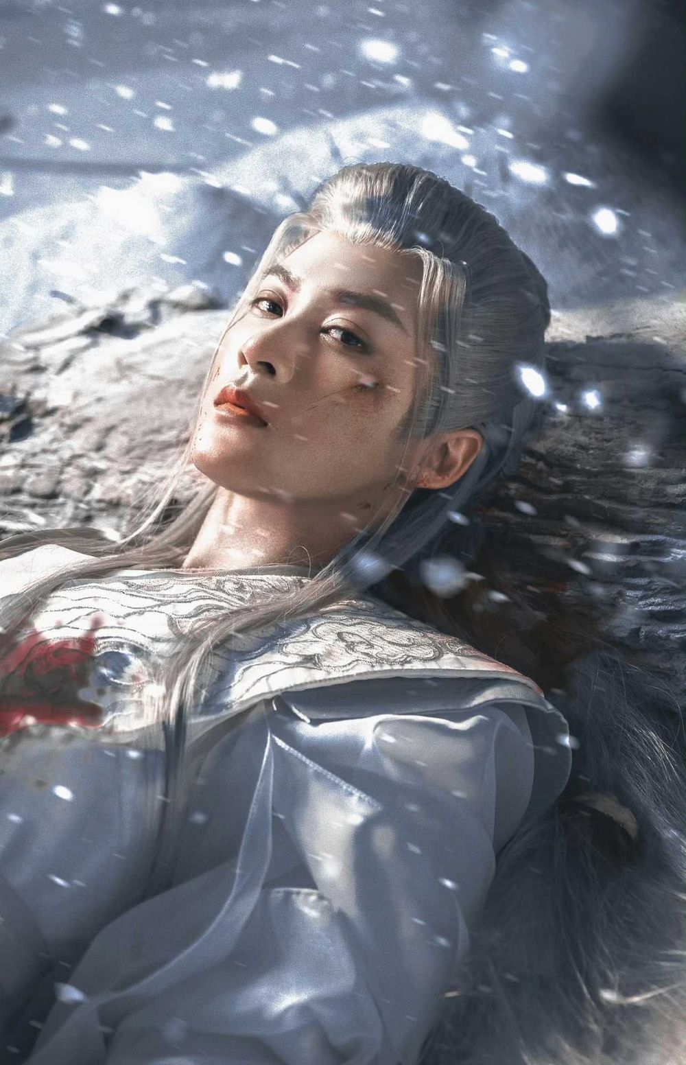 近期被讚爆的白髮古裝男神！《九重紫》李昀銳白髮將軍帥瘋，《永夜星河》丁禹兮邪魅拉滿，檀健次「相柳」封神！-10