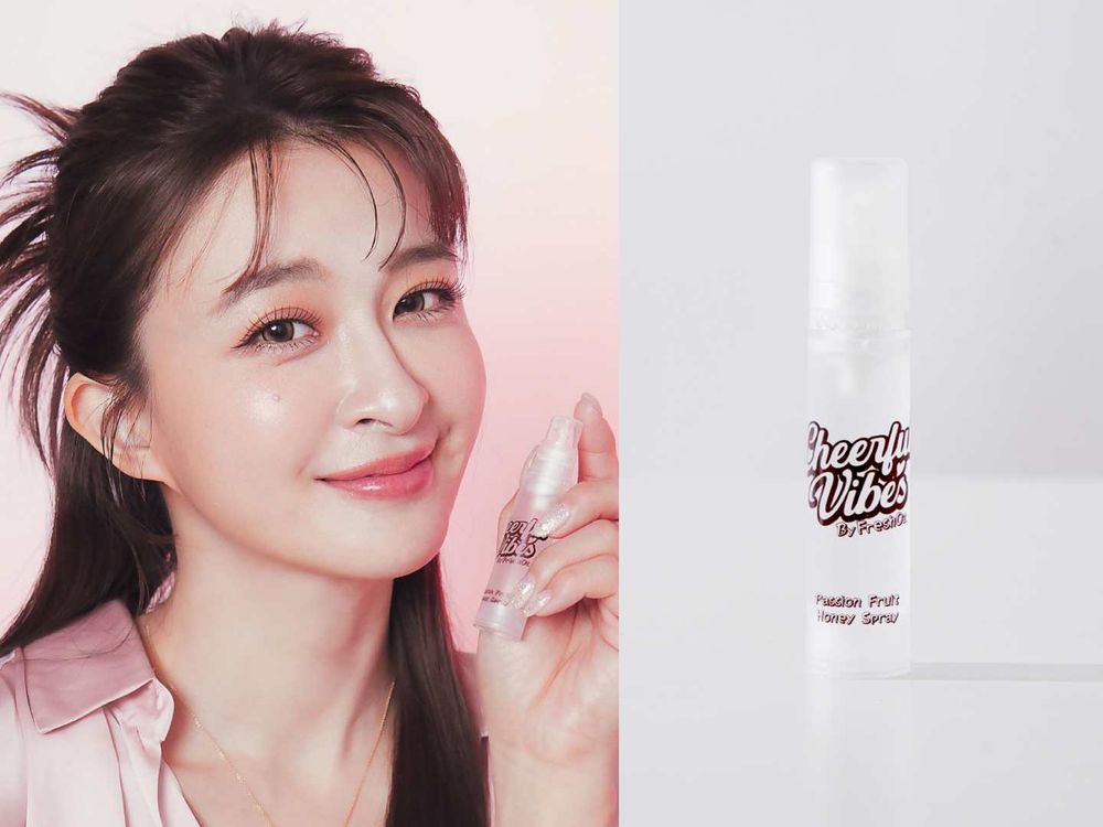 FreshO2攜手薛妞妞、小貓三方聯名「閨蜜彩妝」！必收六色眼影、珍珠腮紅打亮盤，年末與好姐妹一起變美！-9