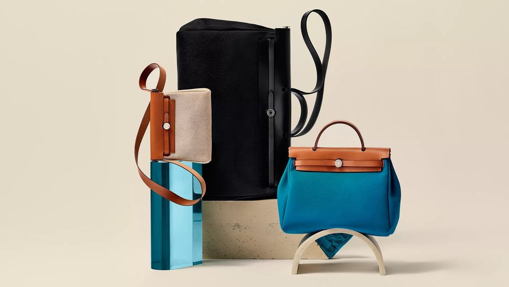 終於等到！愛馬仕Herbag Mini新尺寸上架、價格超可以！趙露思私服也愛揹！-7