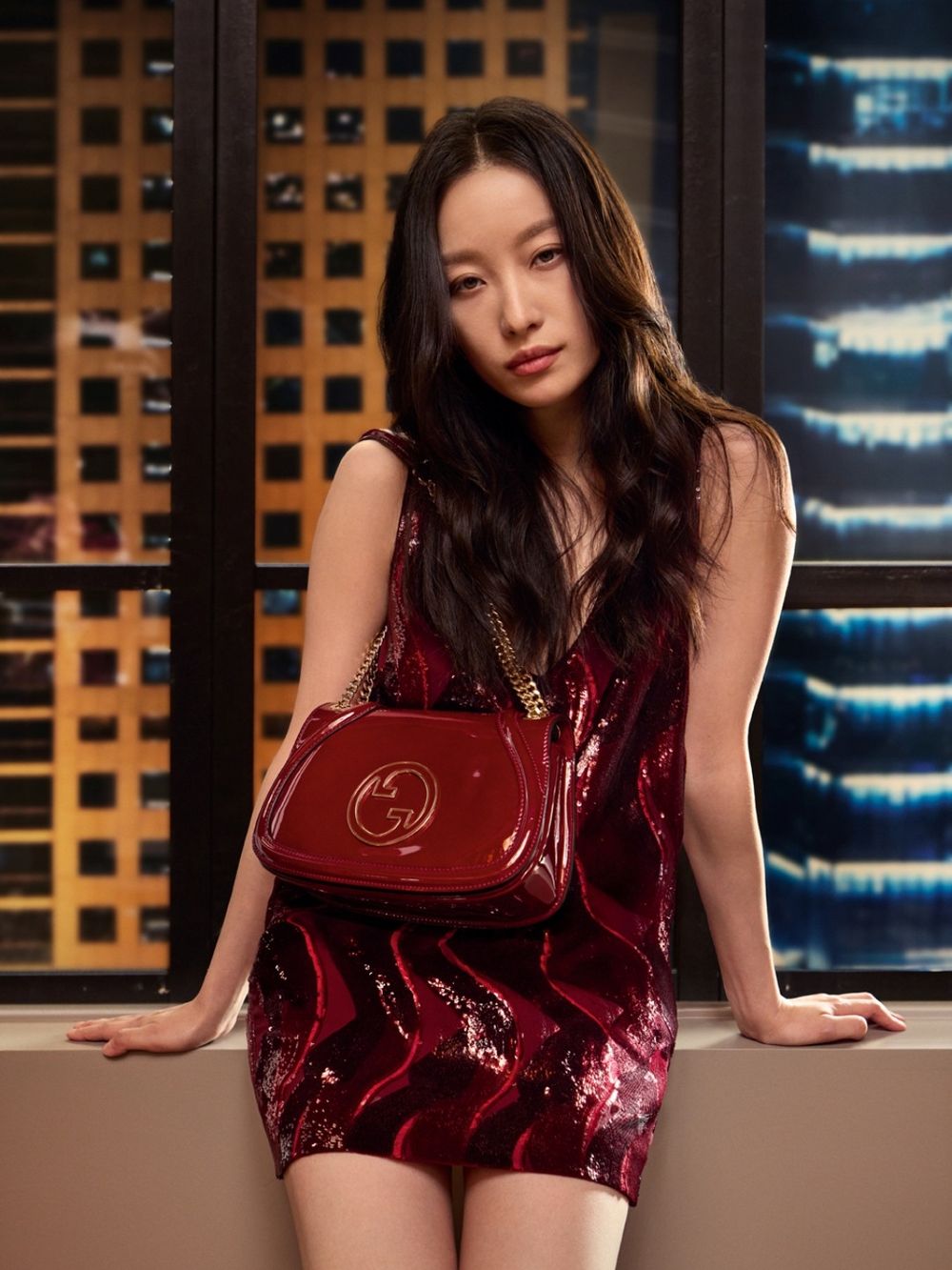 GUCCI 2025熱騰騰新品出爐！蛇年限定、安可拉紅包包、老花球鞋...看到好多想買的！-1