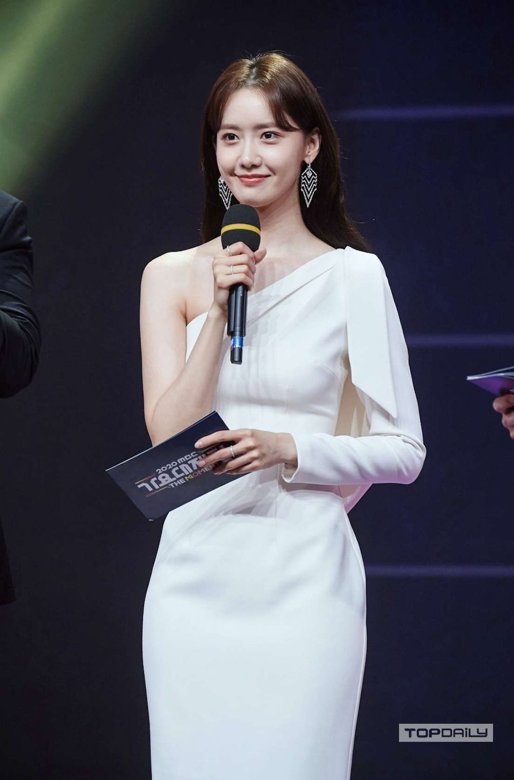 韓網評選6位主持能力很好的女偶像！潤娥、海嫄都上榜，張員瑛沉穩台風全網讚爆！-4