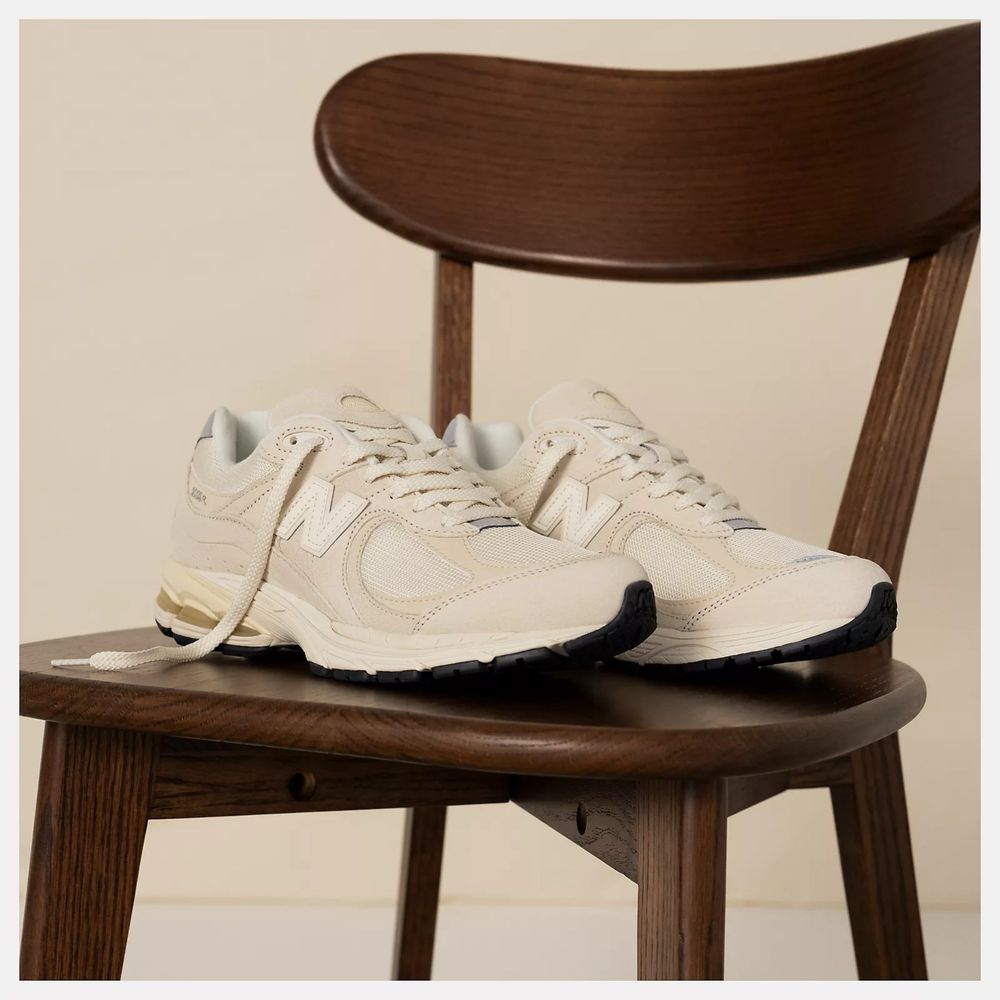 New Balance年度5大熱賣球鞋！IU同款、韓妞最愛這雙，第一名大黑馬超驚喜！-6