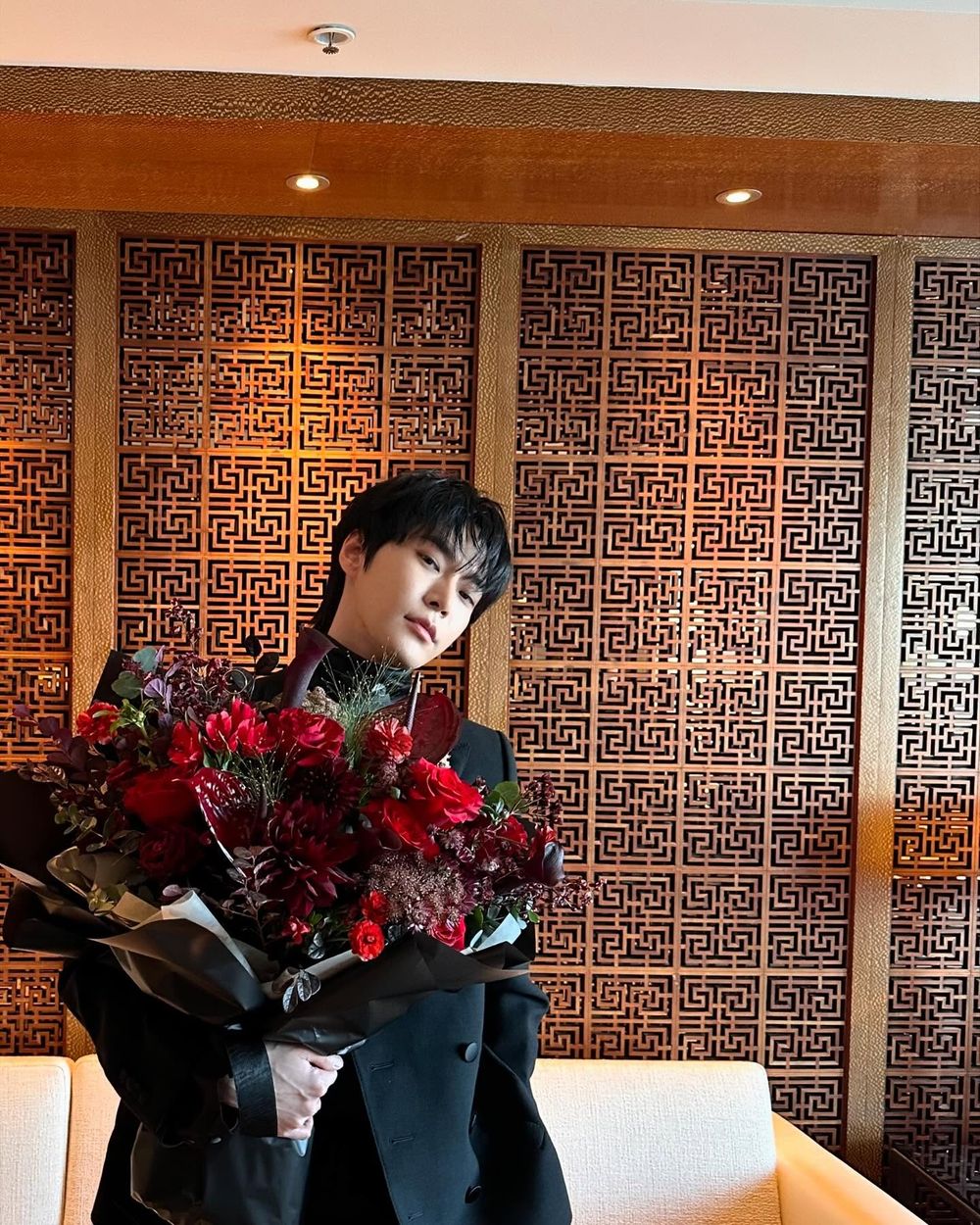 韓網票選最想一起度過春節連假的男偶像TOP6！成訓、車銀優男友感爆棚，Jin有趣個性太加分！-3