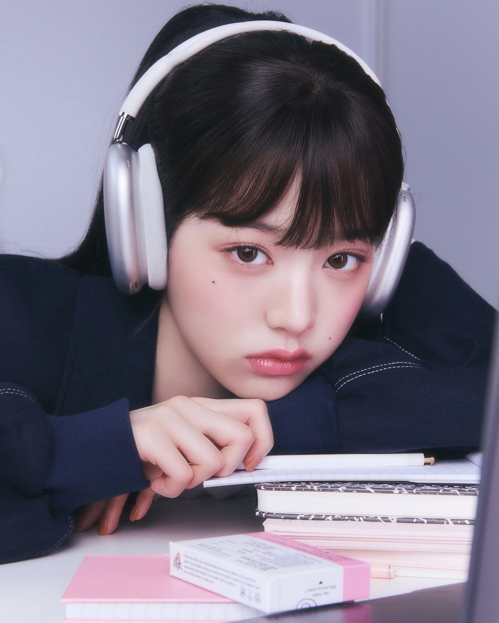 韓網熱議6位臉上痣很好看的女偶像！張員瑛、Minnie眼下淚痣電力十足，Karina嘴邊痣太有魅力！-2