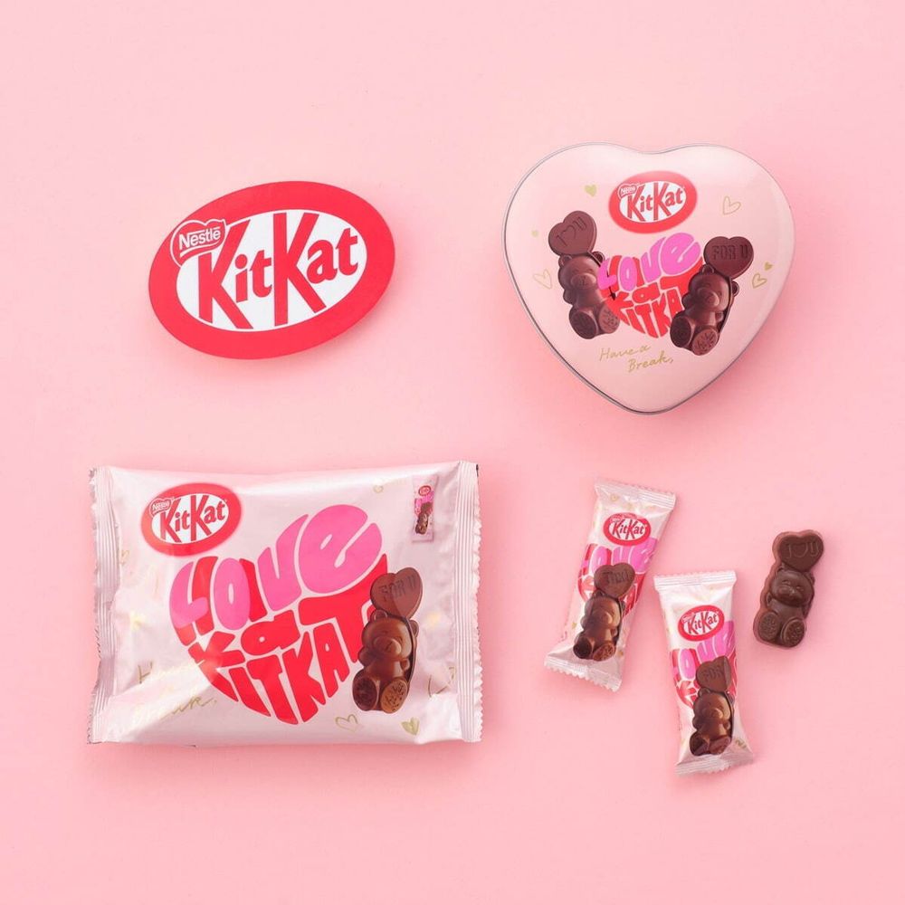 2025情人節禮物推薦！Kitkat聯名「巧克力色愛心小熊絨毛吊飾、玩偶」可愛爆棚，這天開賣！-7