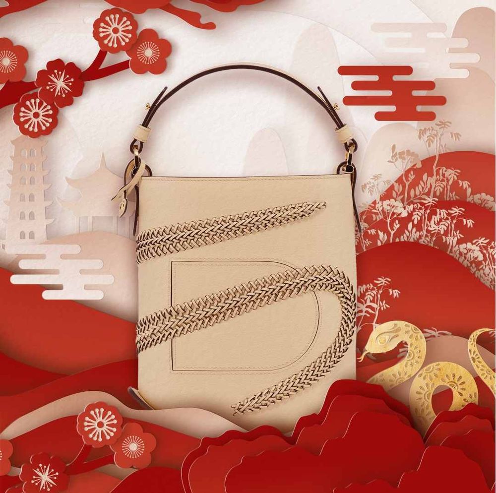 大開眼界！精品10款蛇年限定單品公開！GUCCI、MiuMiu小蛇吊飾根本最強開運物！-20