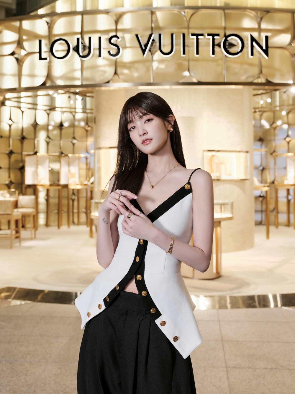 王淨接任LV品牌大使「最新形象照」美翻天！天才型臉蛋、高級珠寶也能輕鬆駕馭！-7