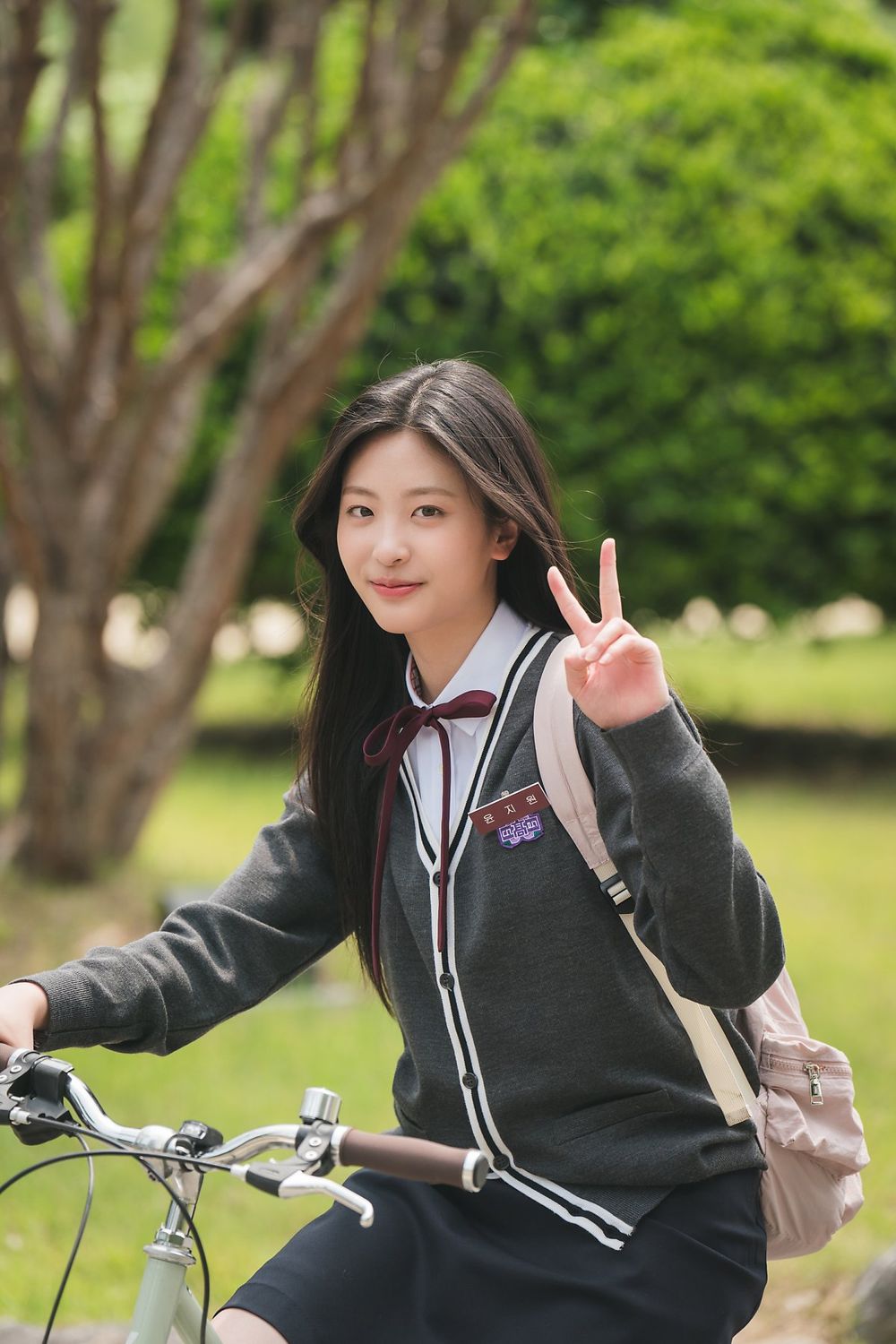 盤點2025年有望爆紅的6位韓劇女演員！「小鄭裕美」吳藝珠人氣飆漲，《黑暗榮耀》辛叡恩獲封最美女二！-3