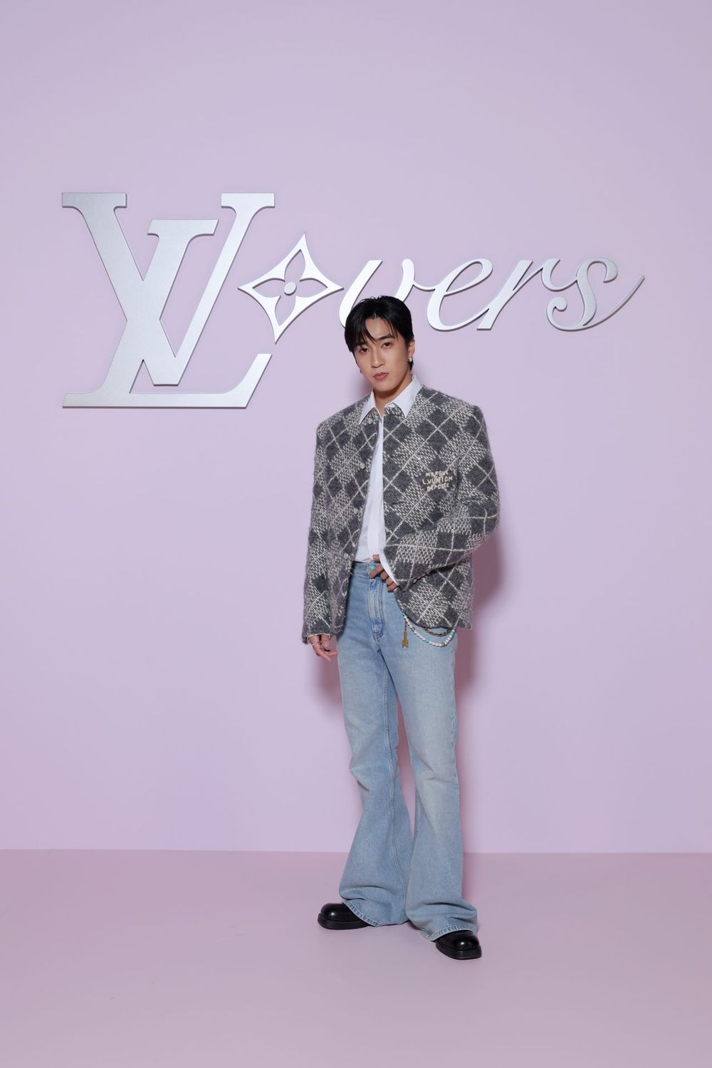 LV巴黎男裝大秀根本老公集散地！J-hope久違現身阿米暴動、婁峻碩成功和孔劉合照超興奮！-7