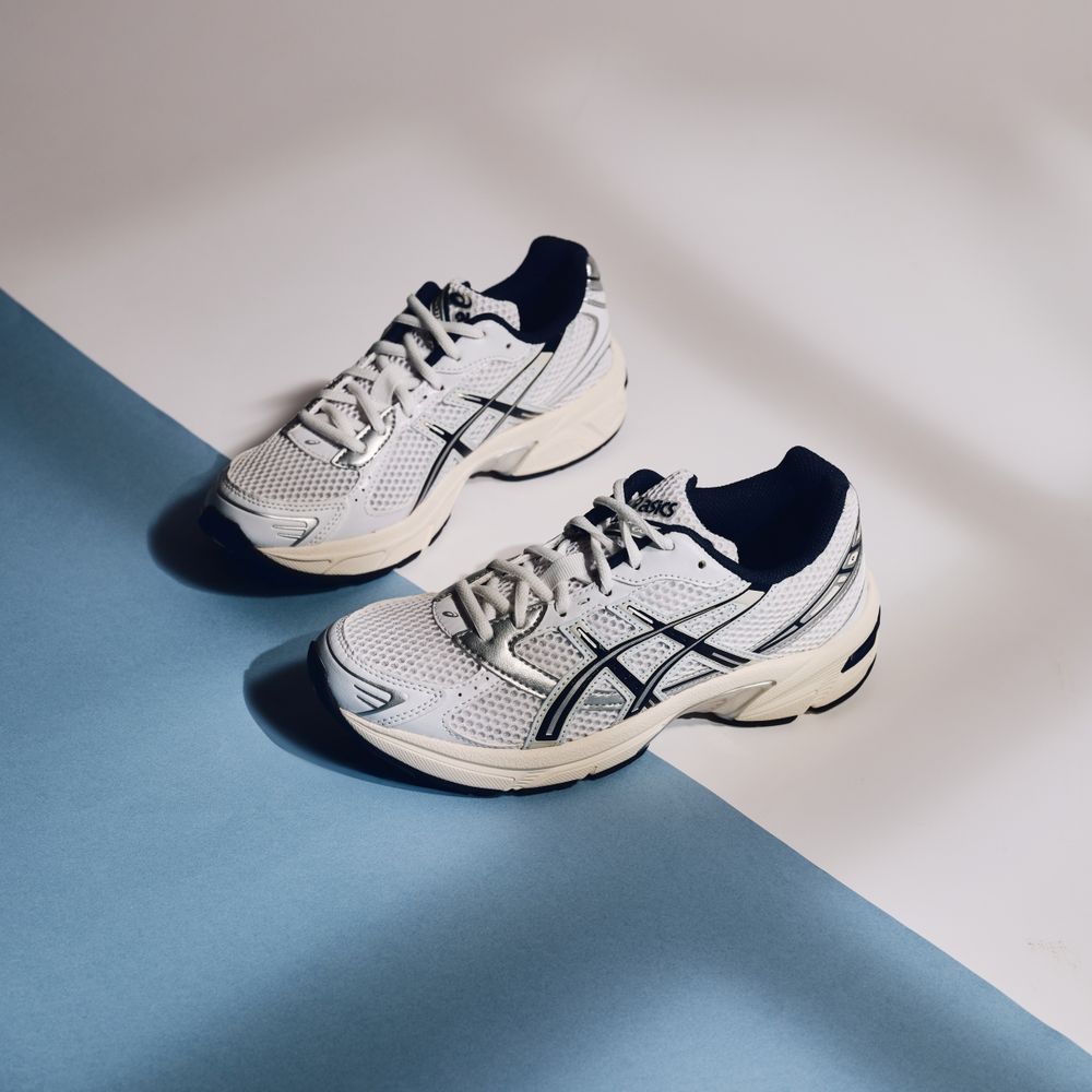 ASICS亞瑟士新年3大必買球鞋出爐！韓國限量色台灣也有了、米白德訓鞋真的超美！-5