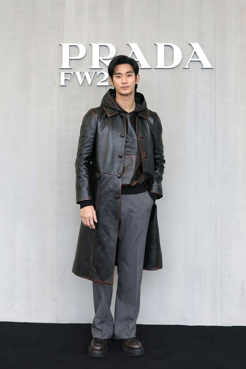 帥到看不完！2025秋冬男裝周「13位頭排男神」一次看！LV、PRADA根本老公同樂會！-4