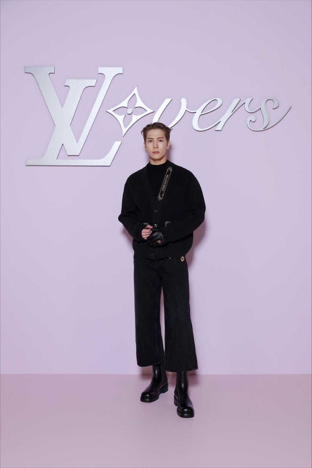 帥到看不完！2025秋冬男裝周「13位頭排男神」一次看！LV、PRADA根本老公同樂會！-22