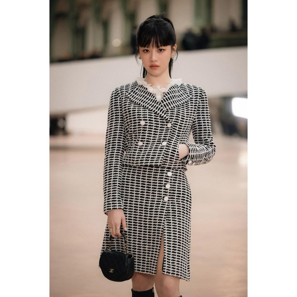 2025高訂周「美貌可敵國」4大女神回顧！Jennie美胸禮服辣翻、潤娥顏值震撼巴黎！-3