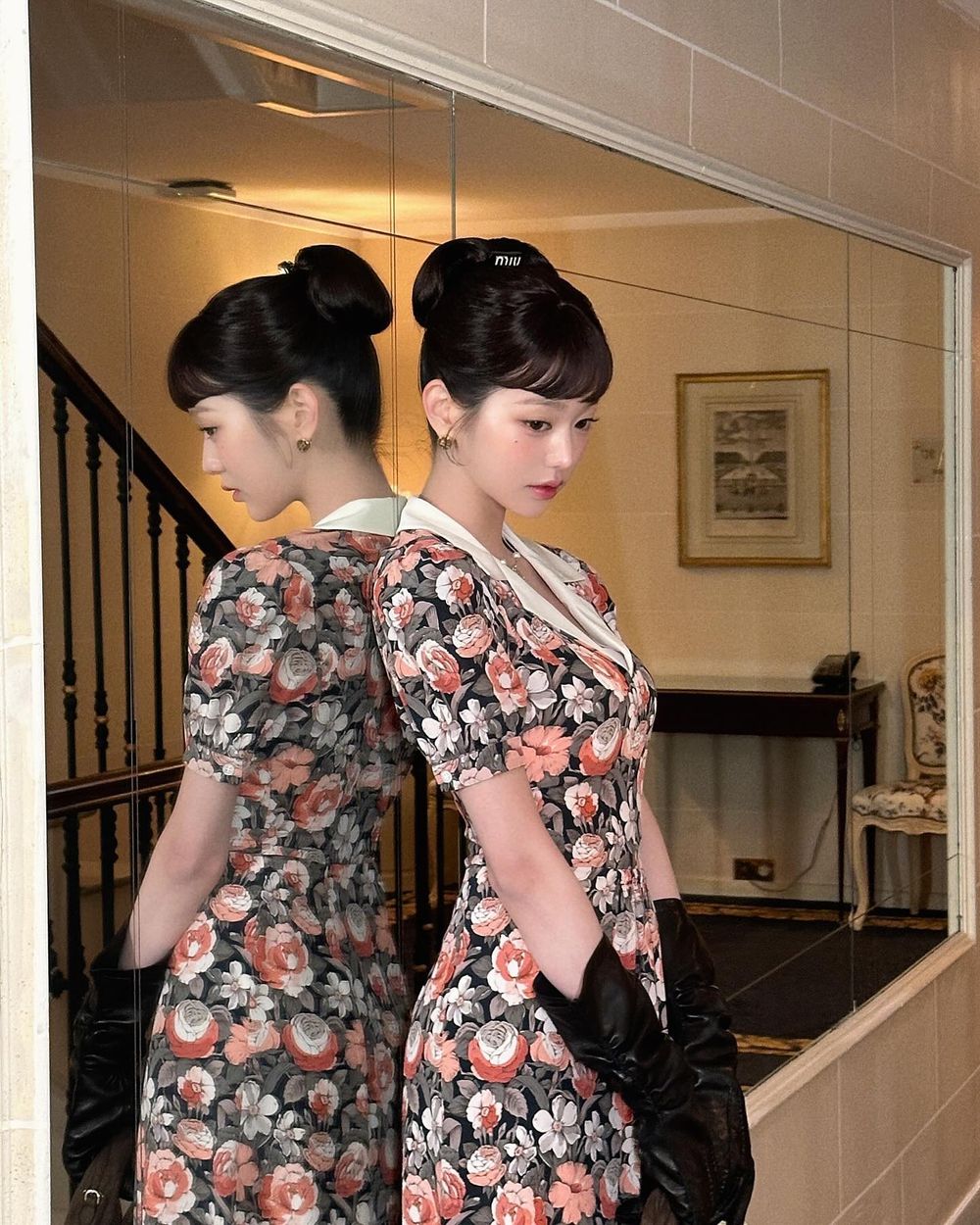 2025春夏時裝周女神髮型圖鑑！張員瑛赫本風綁髮、Rosé同款女人味燙髮...，Jennie化身金髮尤物！-5