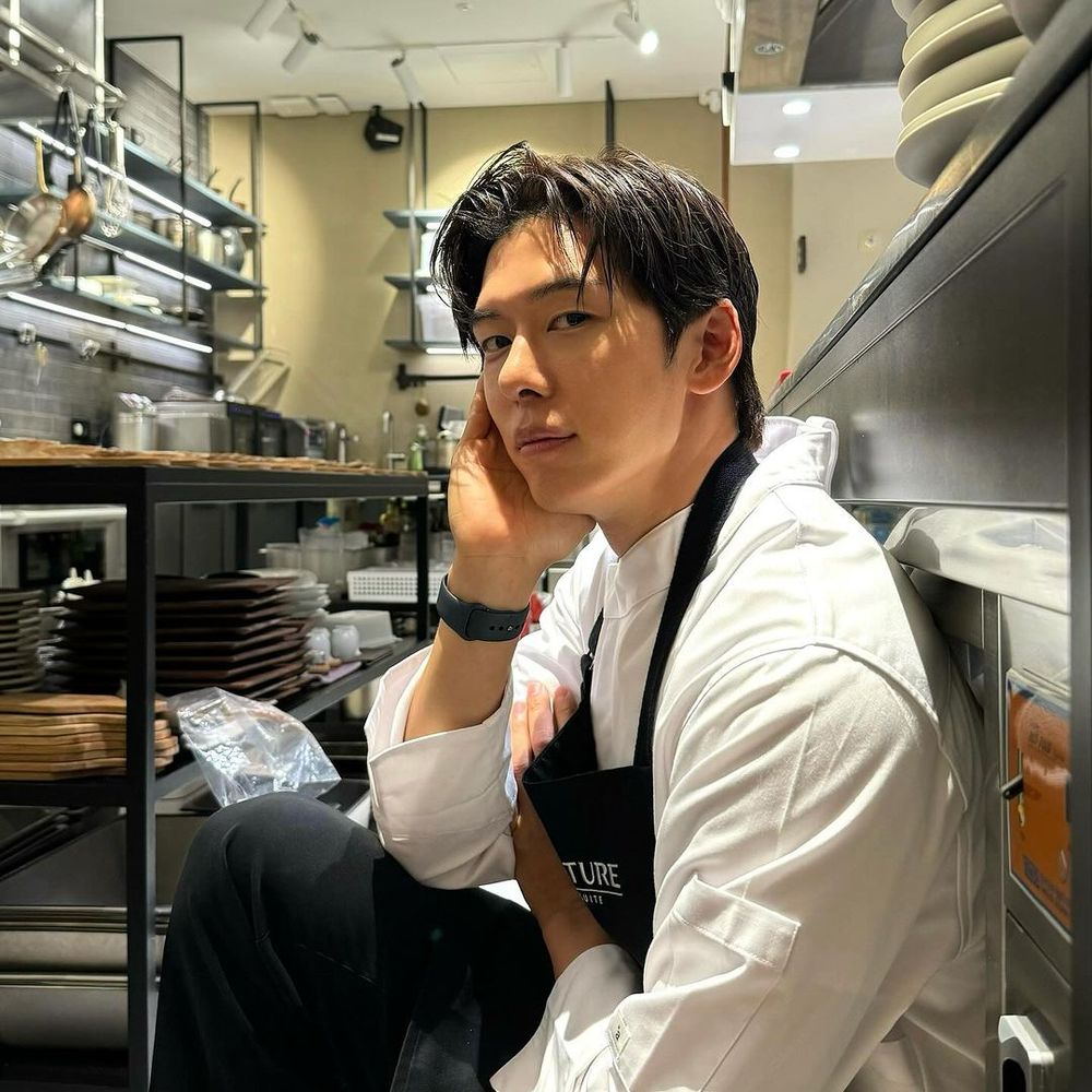 Netflix《黑白大廚》5大男神私人IG起底！「三星」超像宋仲基、拿坡里黑手黨又帥又會做菜！-9