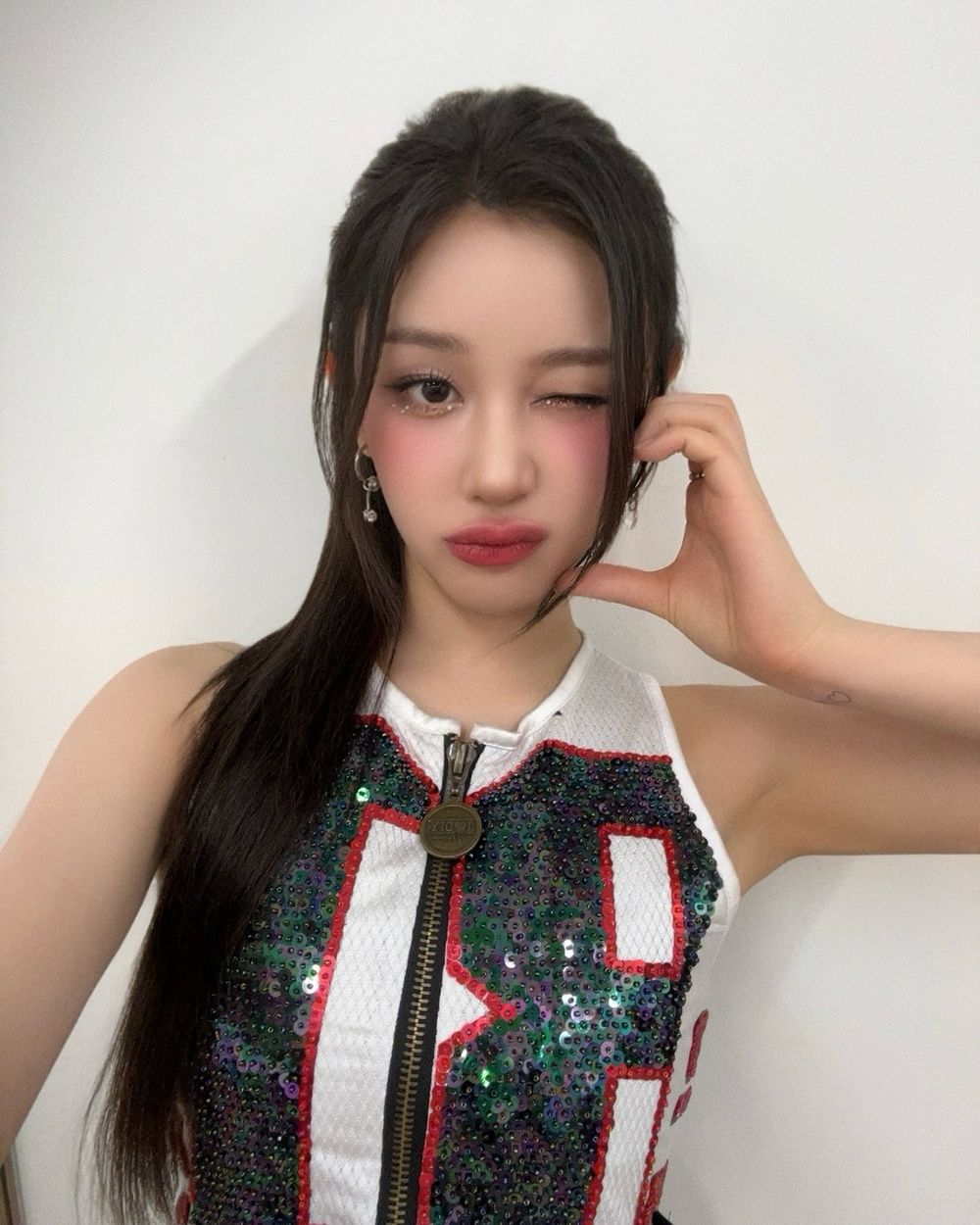 韓網票選最喜愛的泰國籍女團成員TOP6！Minnie路人緣爆好，Lisa竟不是第一名！-4