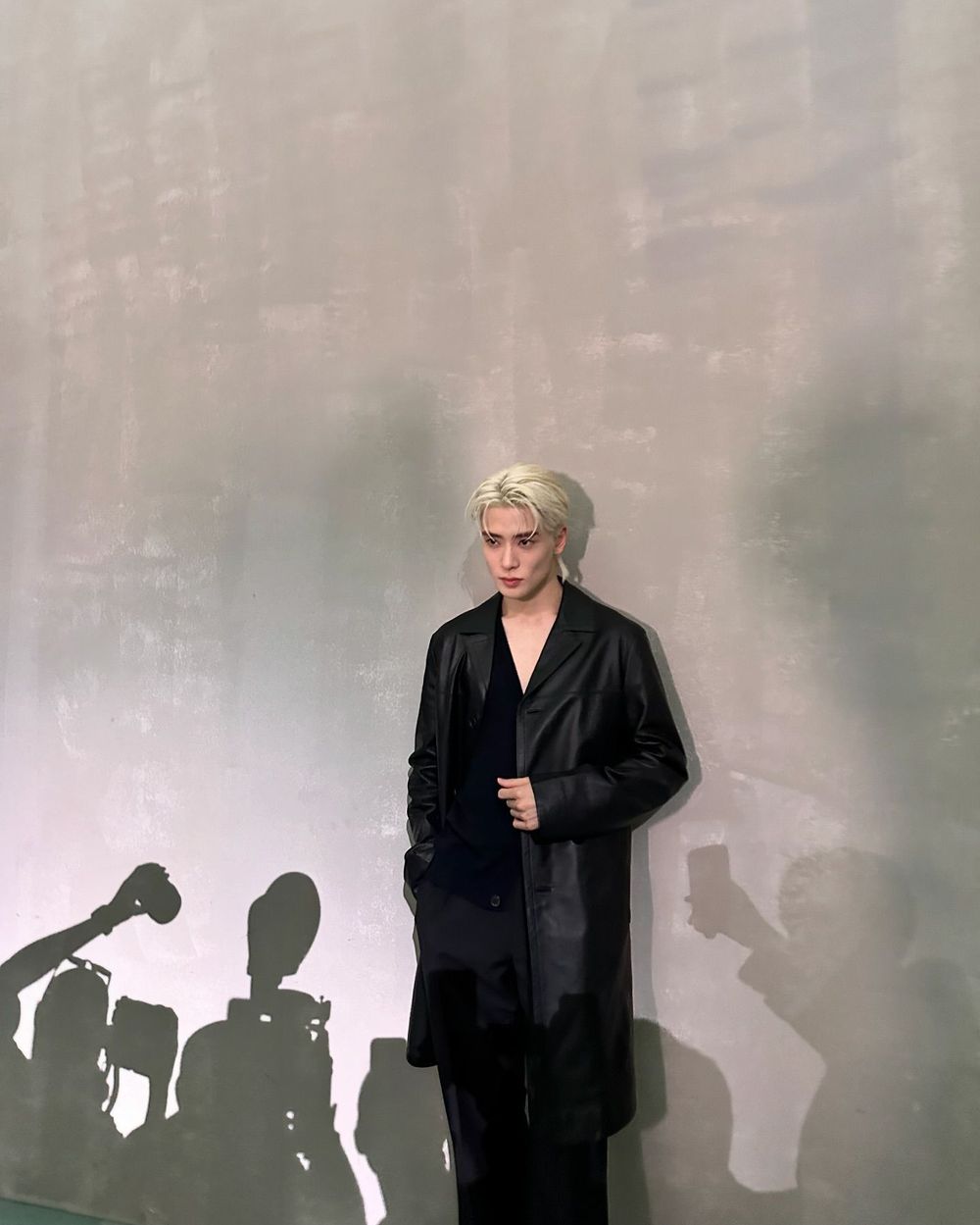 2025春夏時裝周男神髮型圖鑑！男生必學車銀優同款霸總髮型、Stray Kids鉉辰化身行走的賀爾蒙！-15