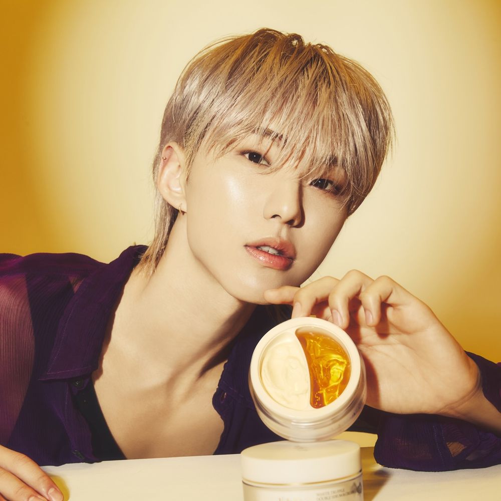 Hoshi代言d'Alba韓國夜間派對！NANA、路雲長腿組現身，韓星雲集就為了這罐「金色發光液」！-7