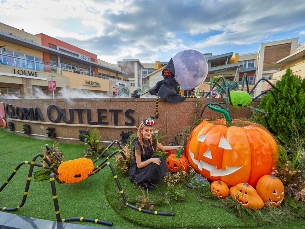 2024華泰名品城萬聖節活動來了！南瓜噴水池、超巨大月亮萬聖節場景限時24天登場！-9