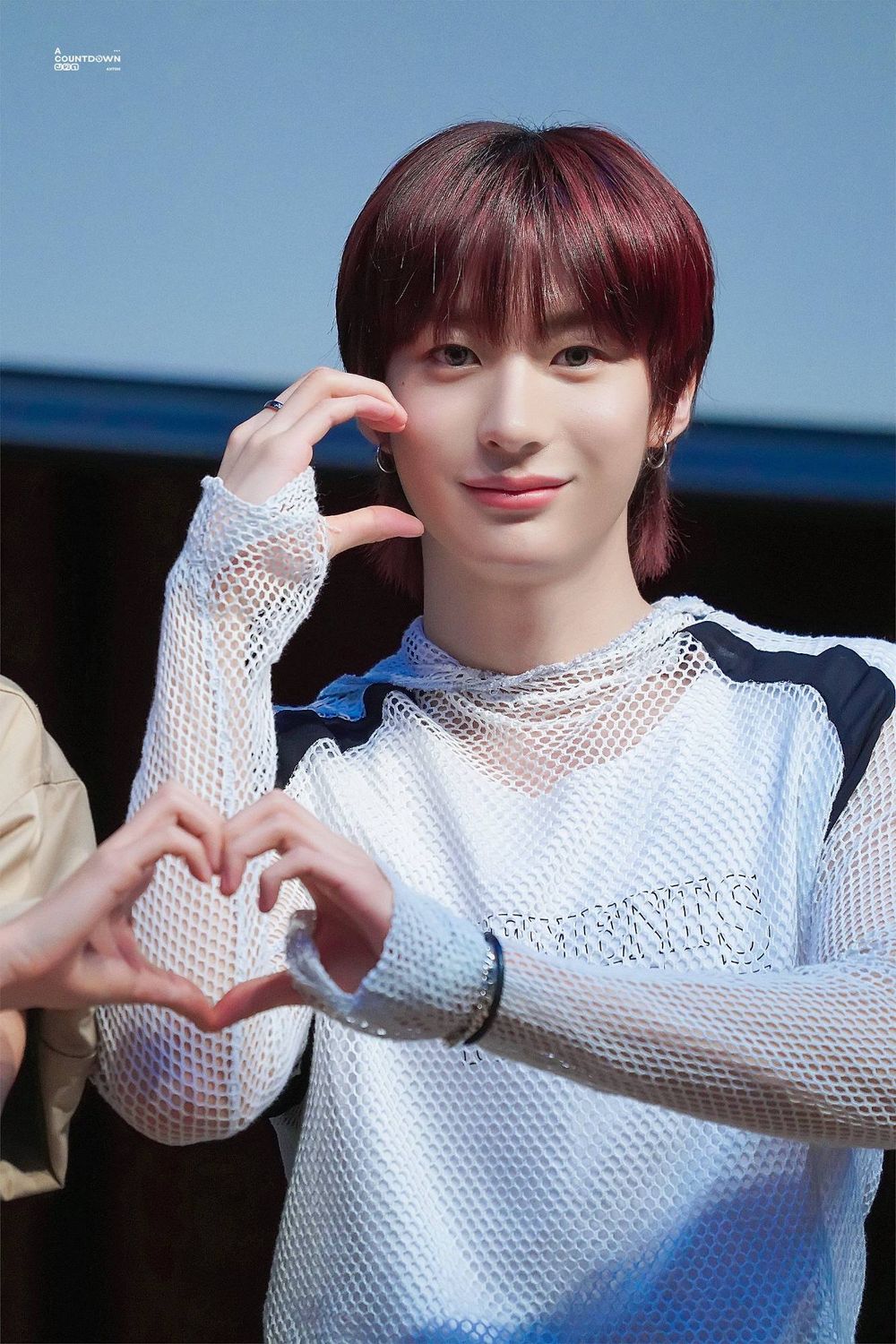 韓網熱議7位最適合紅髮造型的KPOP男偶像!V、S.COUPS太搶鏡,然竣獲封人間調色盤!-10