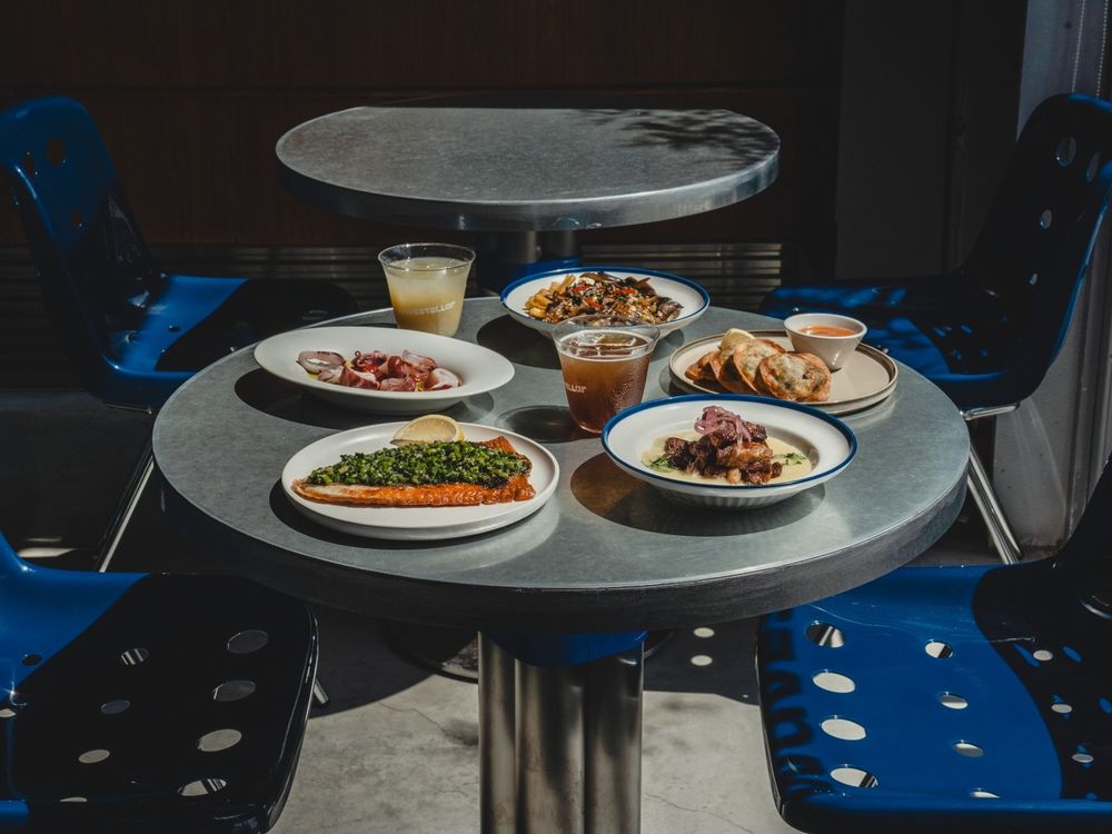 永心鳳茶新品牌「浪際WAVESTELLAR」降臨高雄港！鱔魚義大利麵、香菜小捲必點菜單一次看！-4