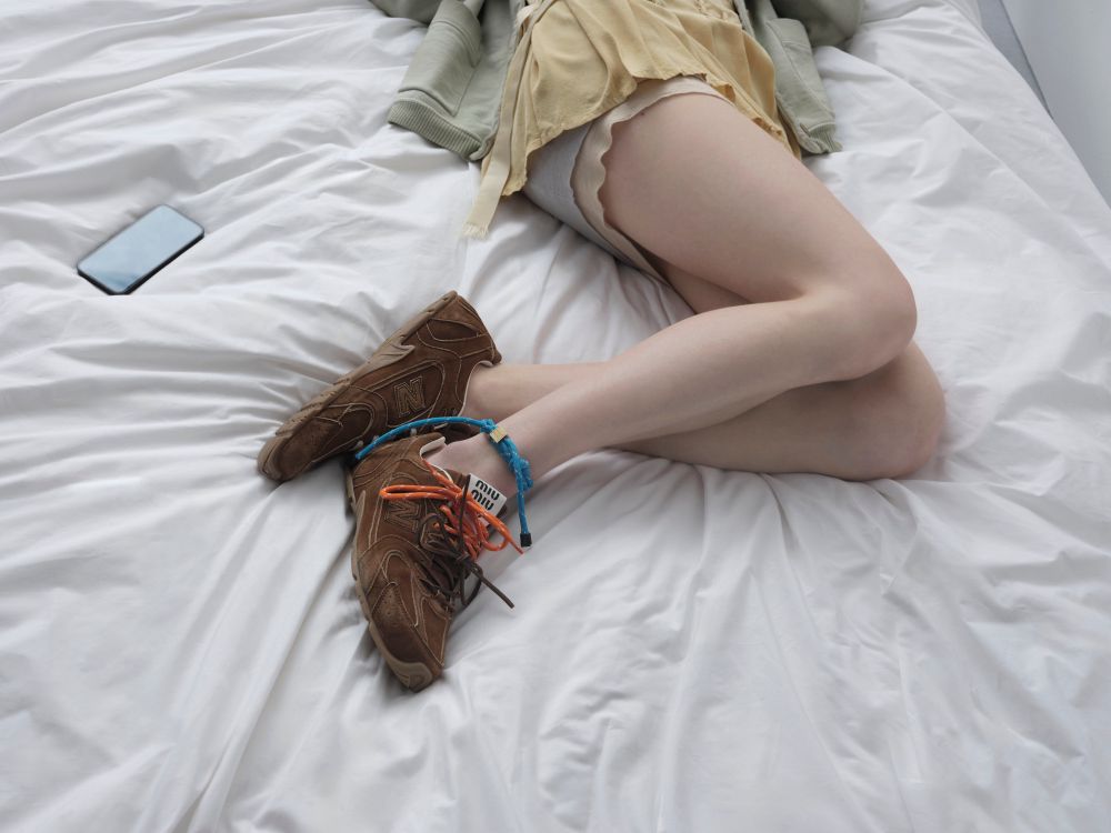 5雙公認人生值得擁有的精品球鞋！Miu Miu聯名NB腿超細、Dior這雙默默賣超好！-9