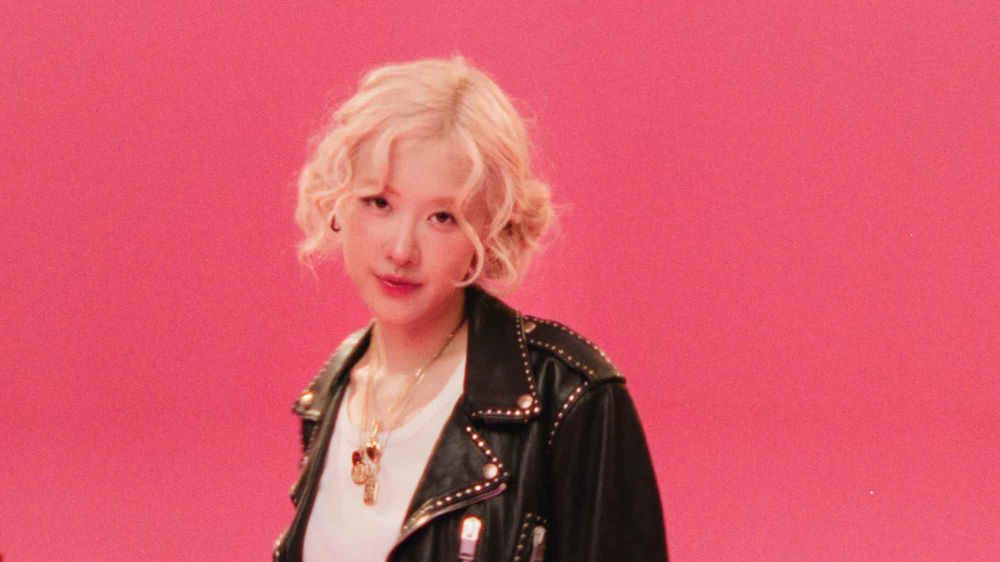 Rosé新歌〈APT.〉超好聽！聯手火星人布魯諾「龐克搖滾造型」瞬間登熱搜榜！-7