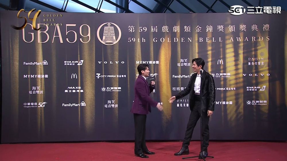 2024金鐘59紅毯男神出爐！曾敬驊大秀搓衣板腹肌、柯震東拿下最佳男配角！-6
