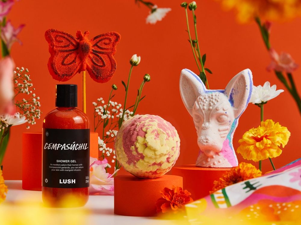 致敬墨西哥傳統文化！LUSH 2024亡靈節限定系列，熱賣萬壽菊汽泡彈再度出現、必收思念之蝶泡泡浴棒！-13