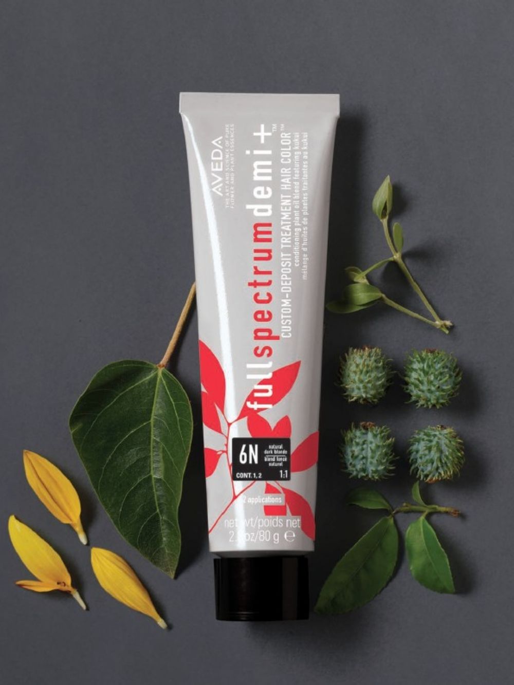 2024秋冬染髮色趨勢解析！Jennie暖冬粉橘、子瑜高級細霧摩卡、漆光緋紅，款款顯白又時髦！-3