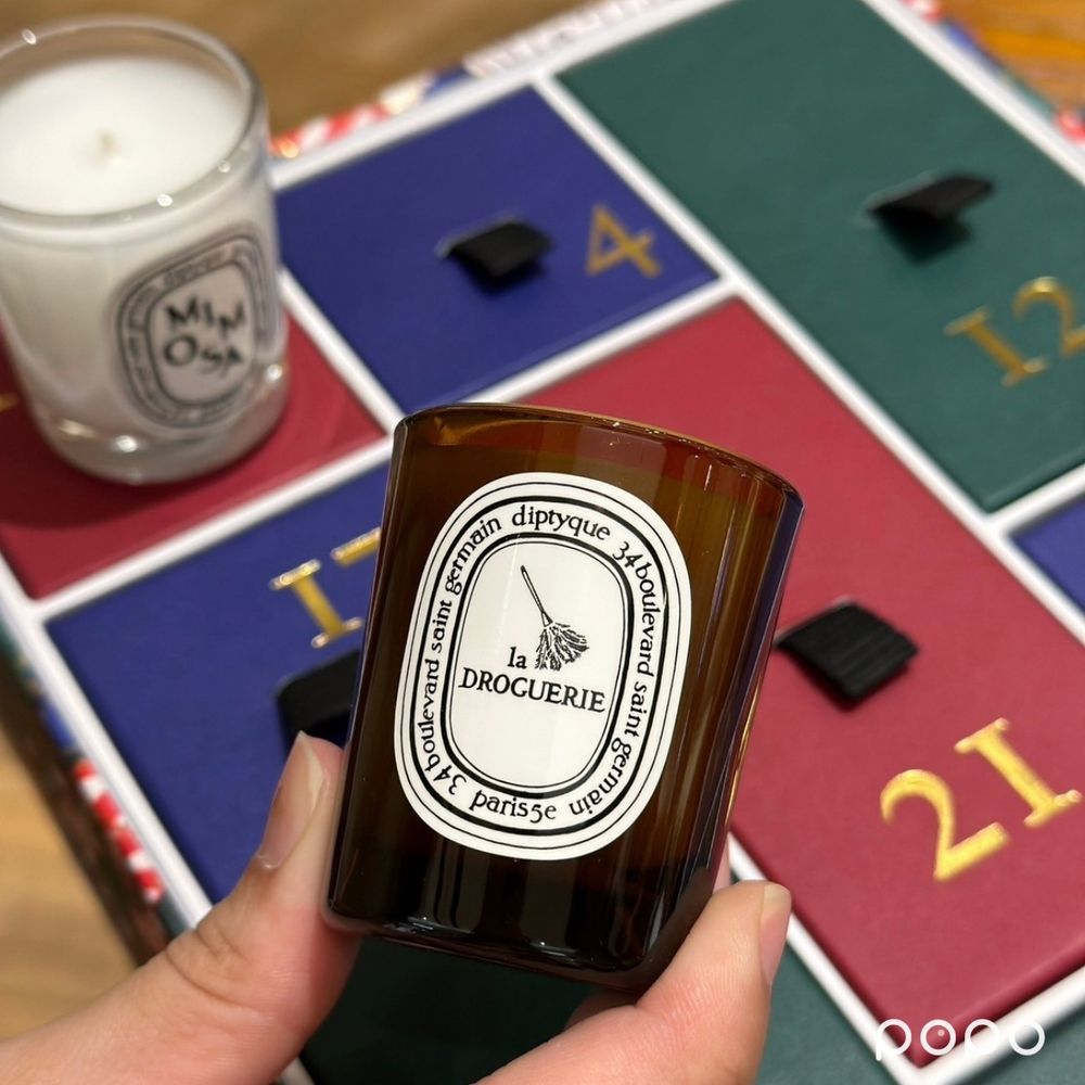 Diptyque必收2024聖誕倒數月曆！肌膚之華、杜桑、紙染之水都有，行李箱階梯設計、太夢幻了！-12