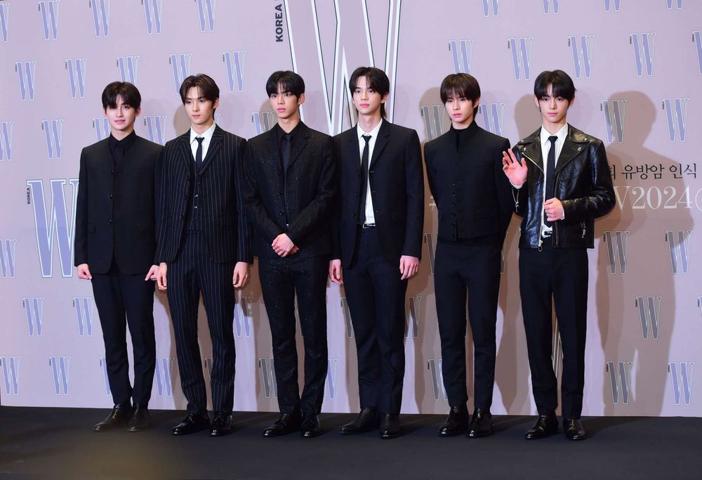 新一代人間CELINE男團！？TWS化身西裝美少年出席活動，不科學頭身比帥到震驚！-1