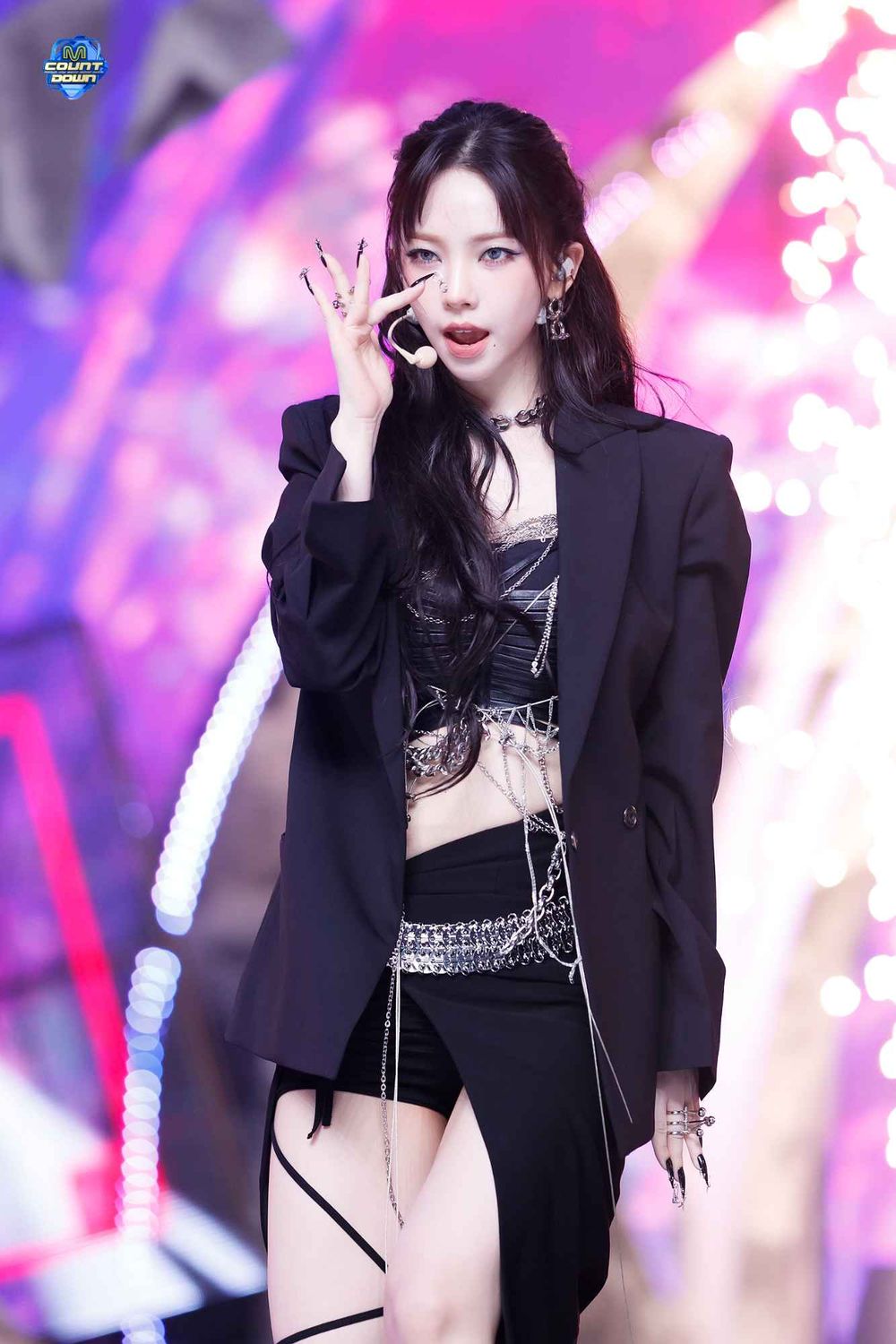 韓網票選最強新世代女團主舞成員TOP7！彩領、圭珍實力驚人，舞蹈機器Karina超帥氣，冠軍令人意外！-10