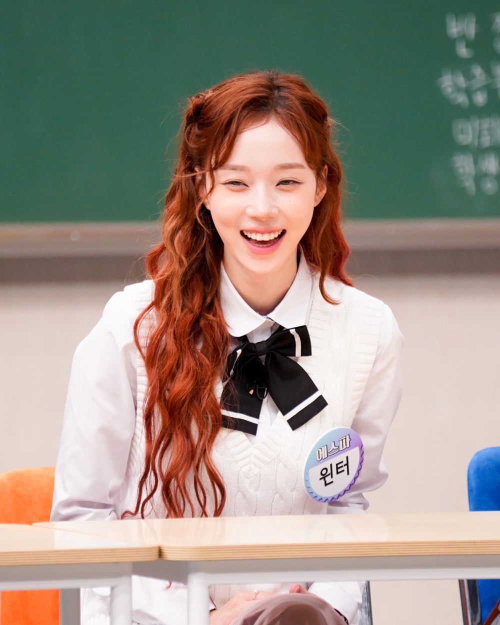 韓網評選7位「校服女神」KPOP偶像！李瑞、Winter清純美爆發，舒華獲封最強初戀！-5