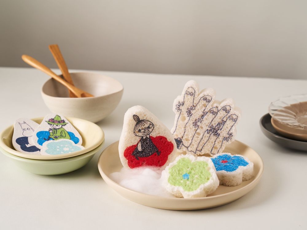 Pinkoi跟日妞最愛的SOU·SOU、嚕嚕米三方聯名啦！獨家印花爆美手機殼、冷水壺必買週邊一次看！-4