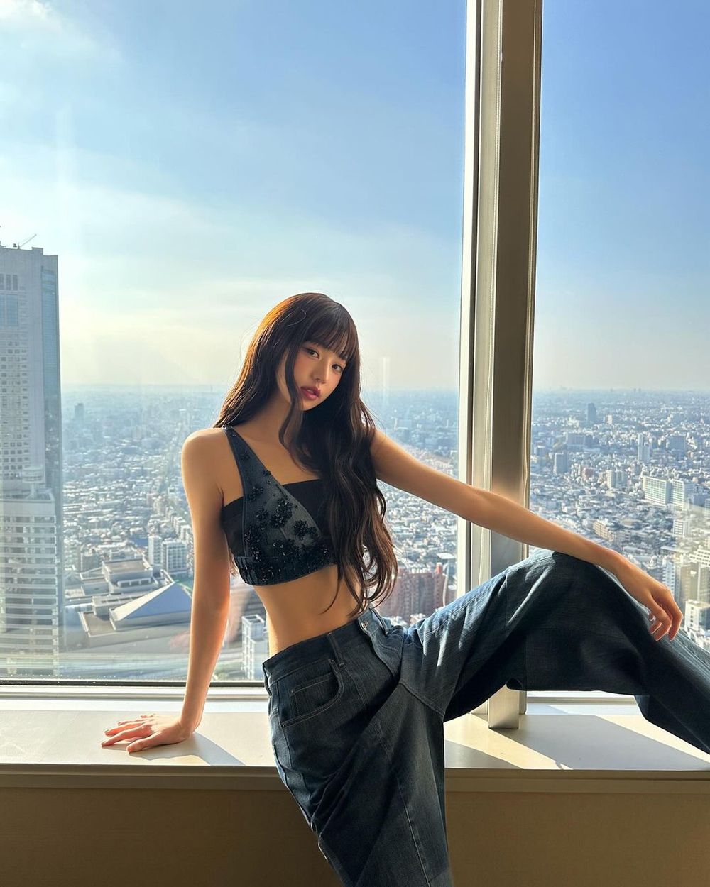 韓網熱議7位腰線超好看的KPOP女偶像！Yuna、Jennie腰臀比例太完美，張員瑛腹肌超驚人！-4