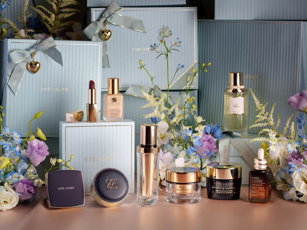 IU同款都在這！雅詩蘭黛史上首款「聖誕倒數月曆」正貨眼霜、小金管霧唇...，秒殺禮盒省萬元！-11