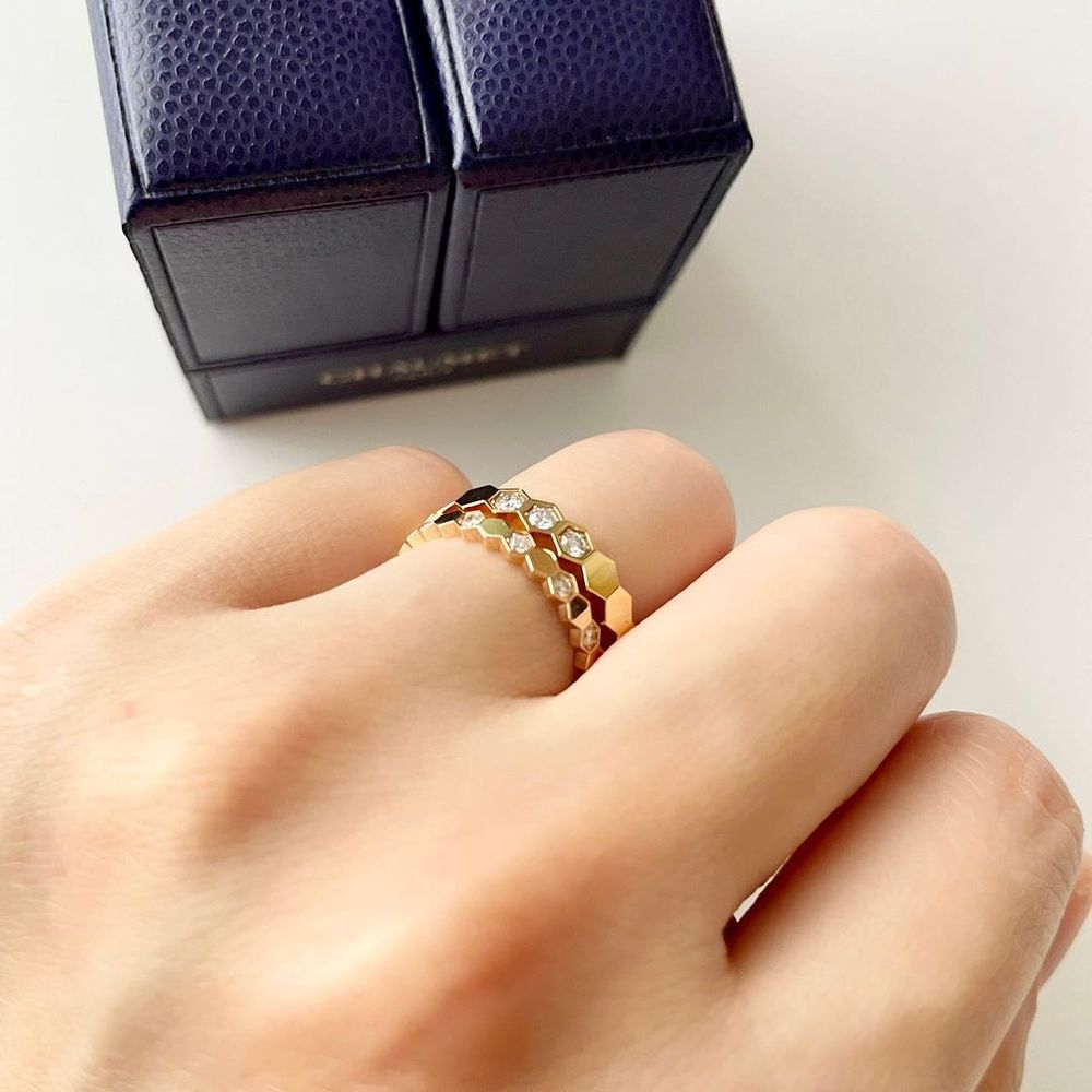 2024女生最愛7款入門名牌戒指盤點！卡地亞、Tiffany...居然最低兩三萬收！-9