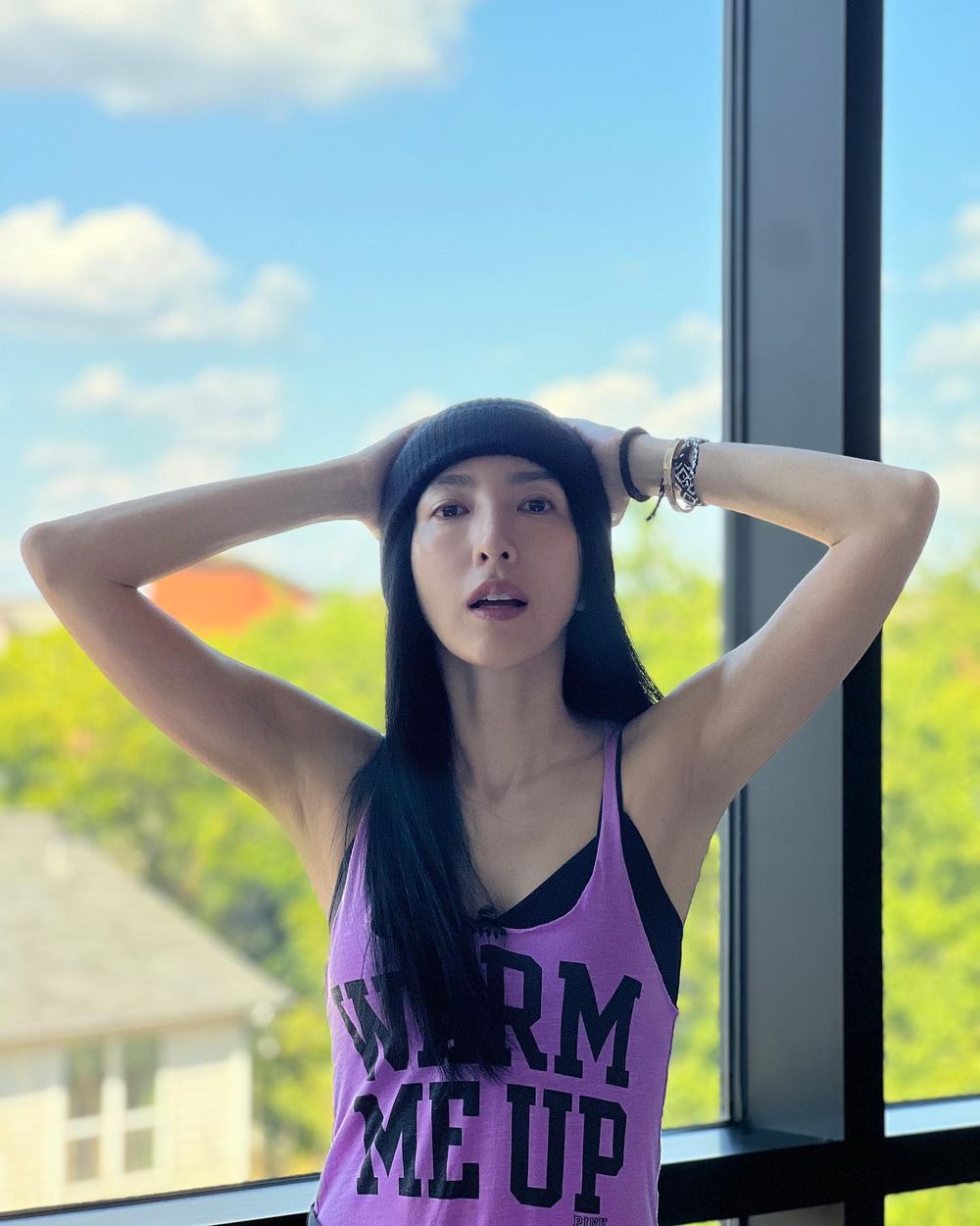 Netflix《影后》楊謹華與小鮮肉大談姐弟戀！46歲零皺紋、肌膚比燈泡亮，關鍵全在這！-10
