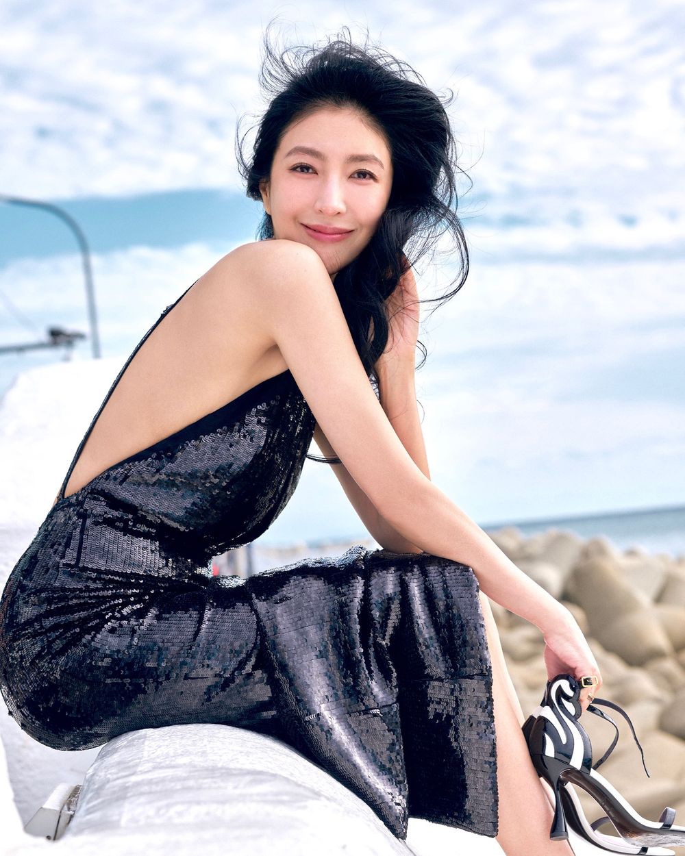 Netflix《影后》楊謹華與小鮮肉大談姐弟戀！46歲零皺紋、肌膚比燈泡亮，關鍵全在這！-3